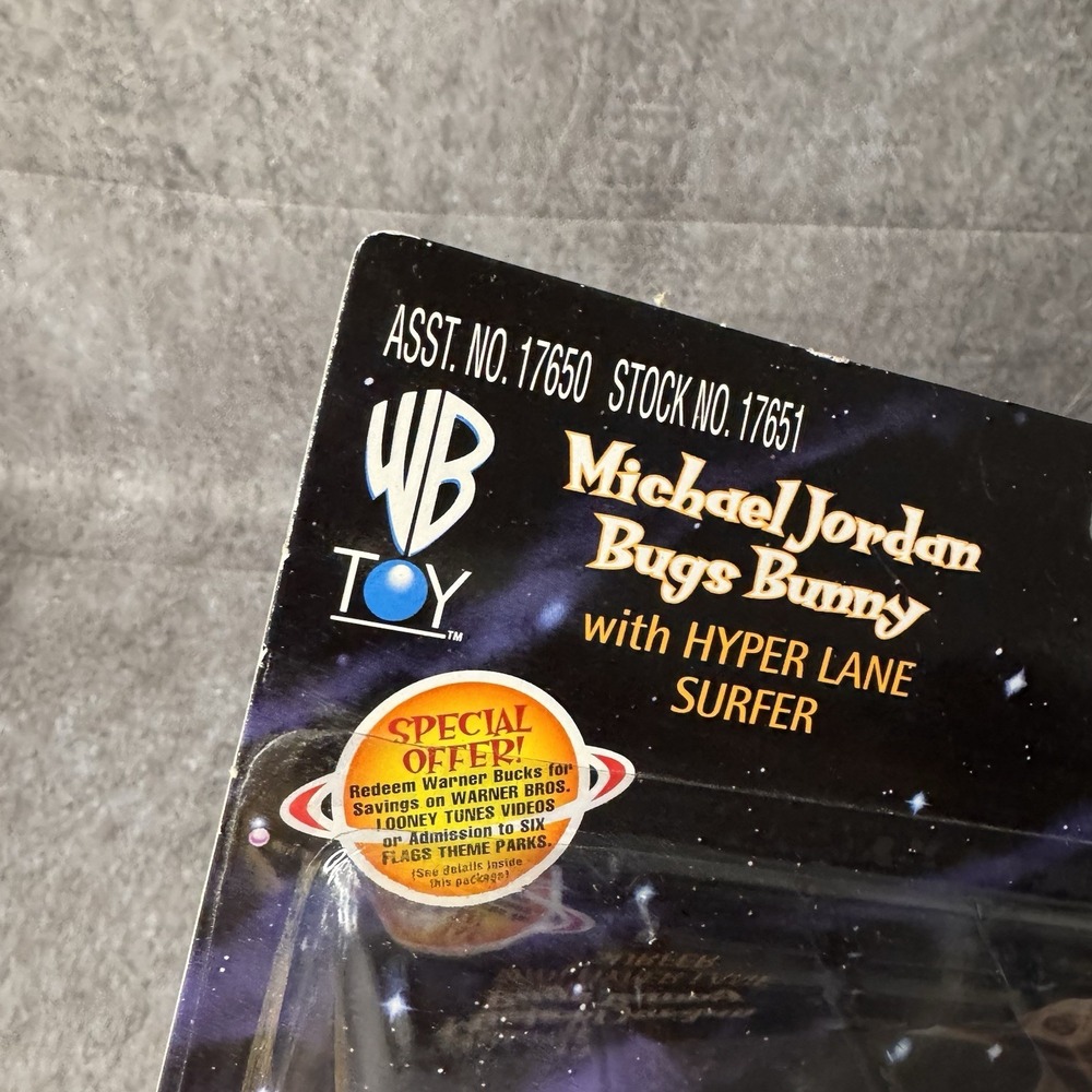 Vintage 1996 WB Playmates Space Jam Michael Jordan Bugs Bunny Hyper Lane Surfer - Picture 5 of 9